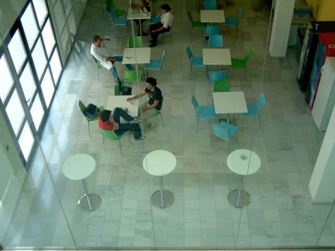 Sede central y fábrica de pinturas Valresa en Ribarroja (Valencia)