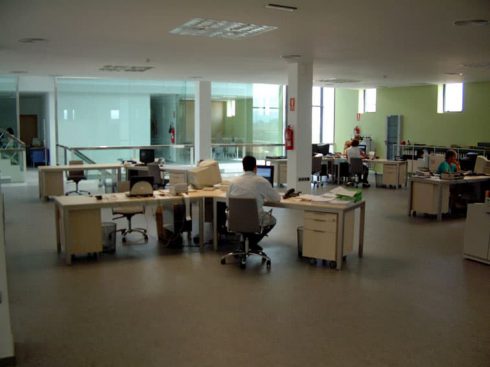 Sede central y fábrica de pinturas Valresa en Ribarroja (Valencia)