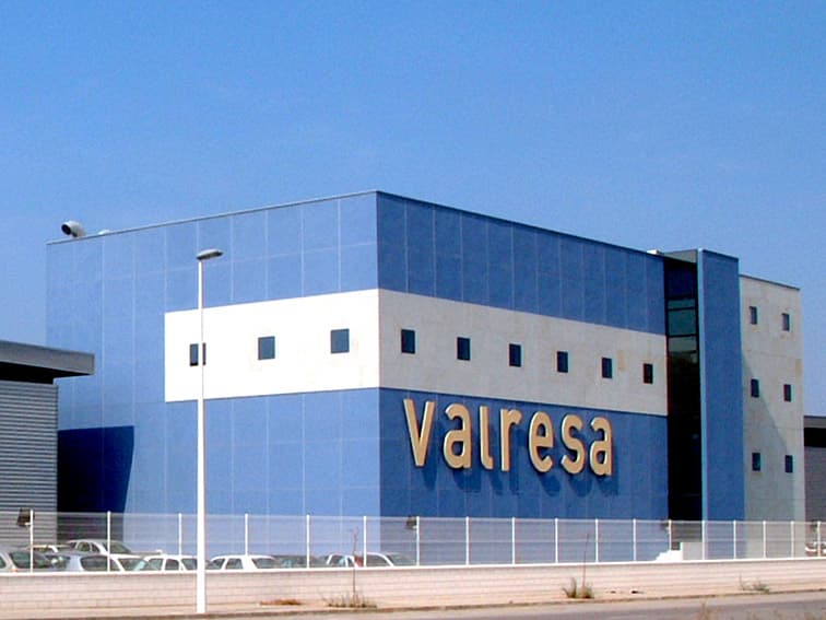 Sede central y fábrica de pinturas Valresa en Ribarroja (Valencia)