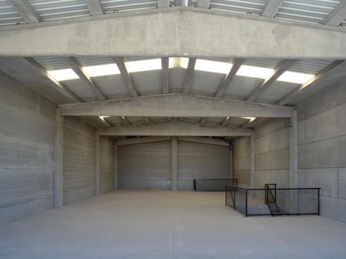 11 Naves Industriales en P.I. Aeropuerto de Manises (Valencia)