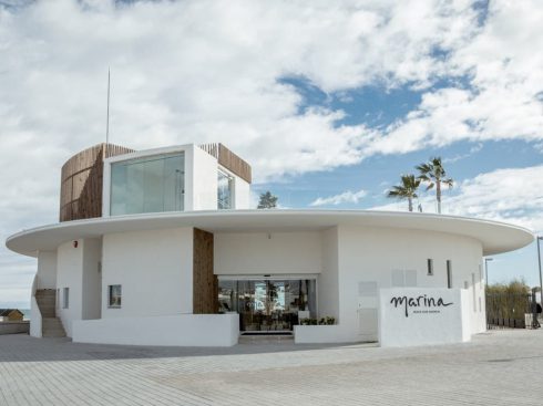 Marina Beach Club: Proyecto de instalaciones para club de playa en la Marina Real Juan Carlos I de Valencia