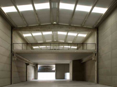 Naves Industriales en P.I. La Cova de Manises (Valencia)