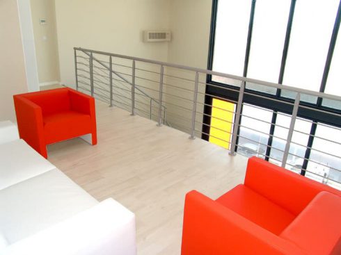 Edificio Nau de oficinas loft en P.I. “Aeropuerto” Manises (Valencia)