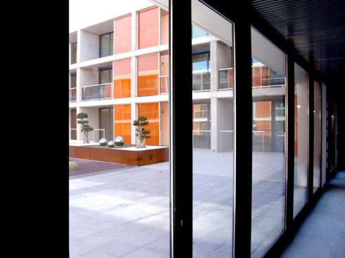 Edificio Nau de oficinas loft en P.I. “Aeropuerto” Manises (Valencia)