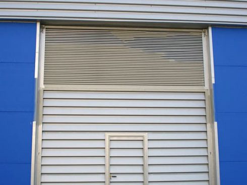 Naves Industriales Rifrahuer en Requena (Valencia)