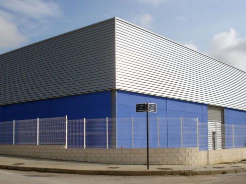 Naves Industriales Rifrahuer en Requena (Valencia)